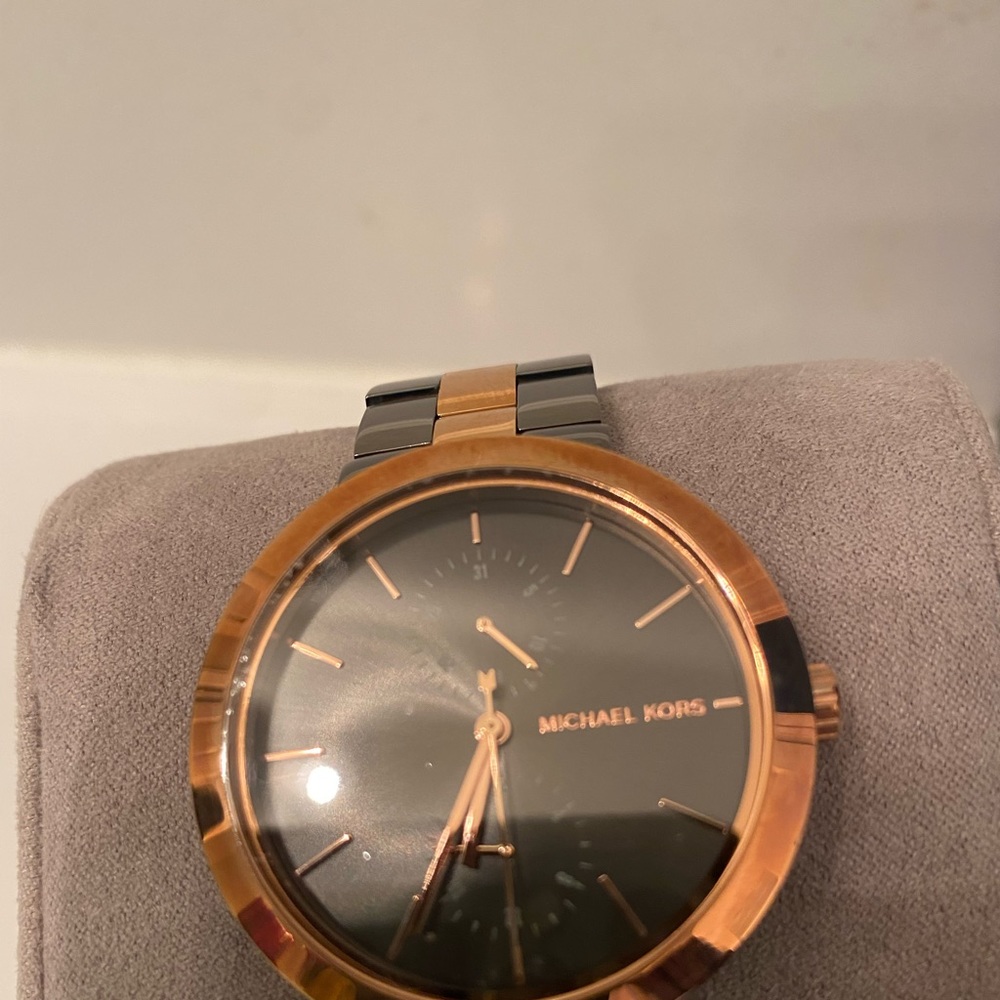 Beautiful Michael Kors watch
